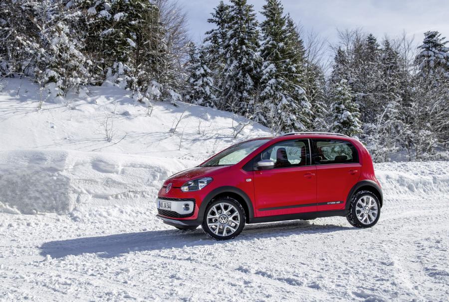  Volkswagen Cross up! 2013 года  (фото 34 из 44)